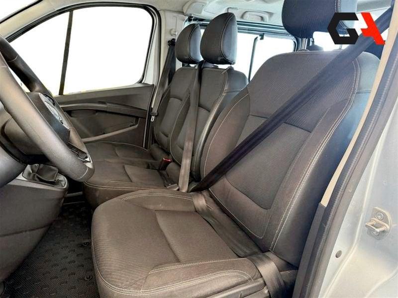 Nissan Primastar dCi150CV PL-TN Bus