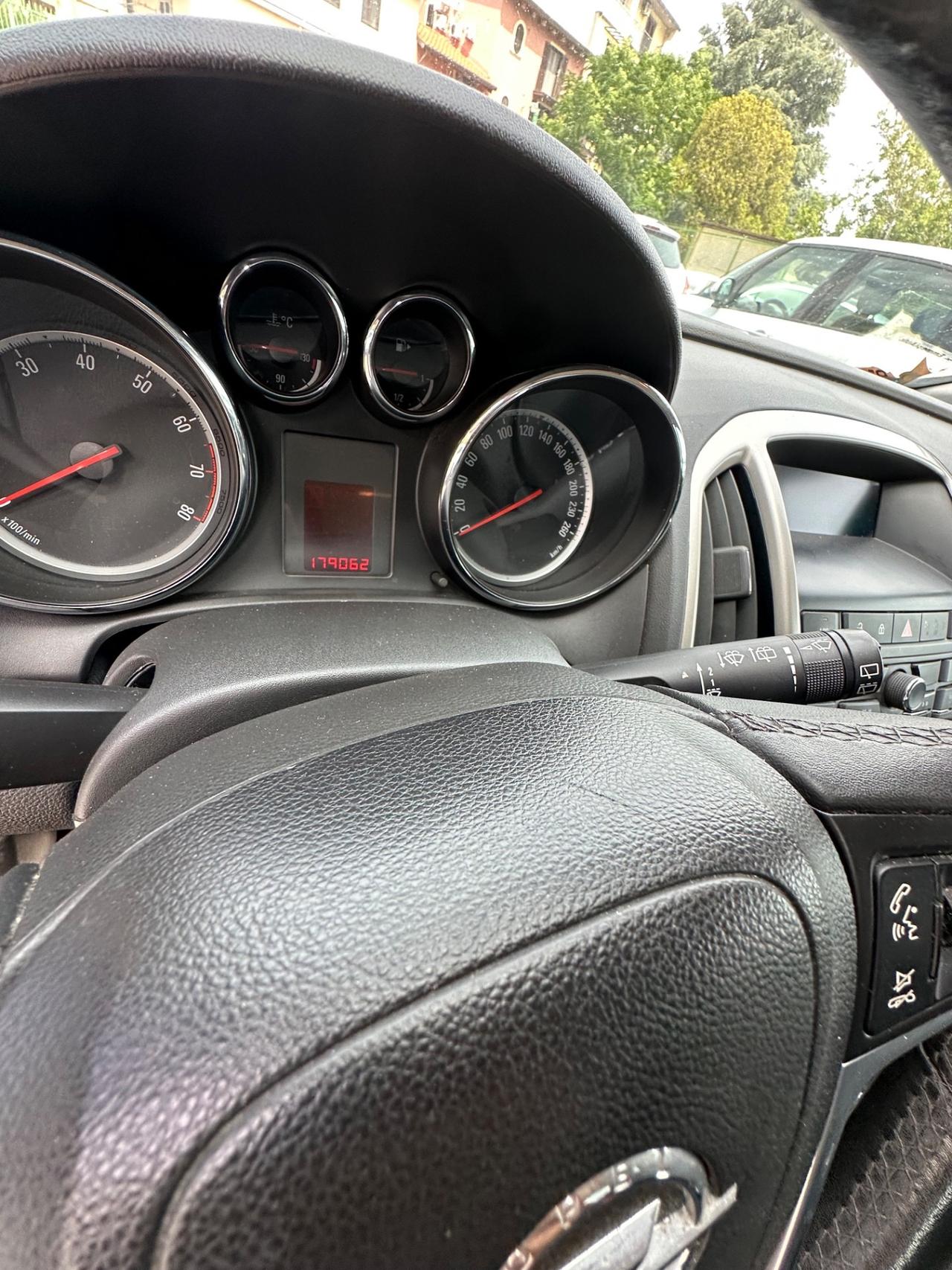 Opel Astra 1.4 Turbo 140CV 5 porte GPL Tech Cosmo