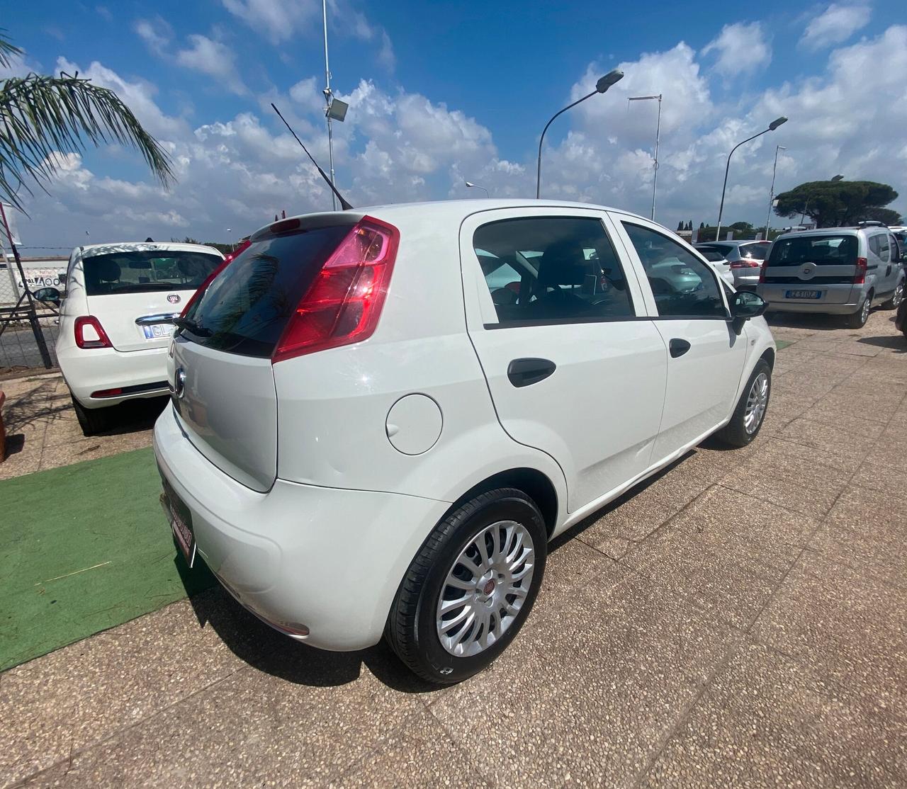 Fiat Punto 1.4 8V 5 porte GPL Street