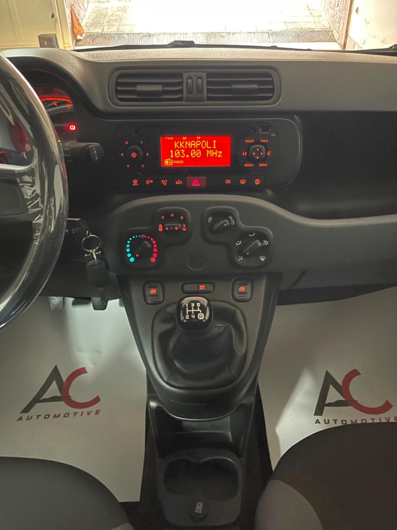 Fiat Panda 1.2 Connected by Wind