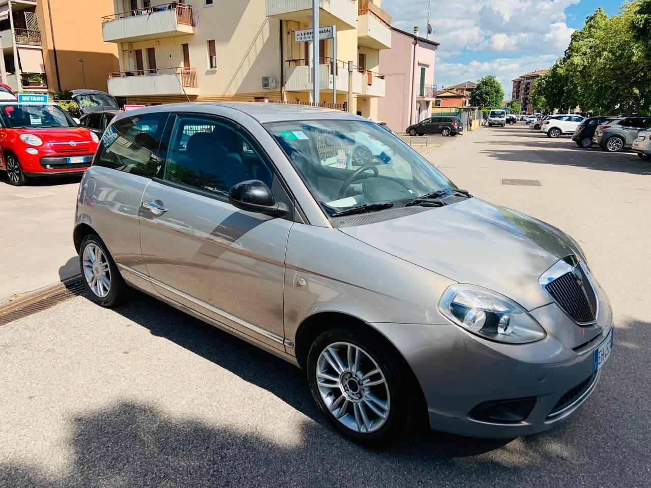 Lancia Ypsilon 1.2 69 CV Platinum