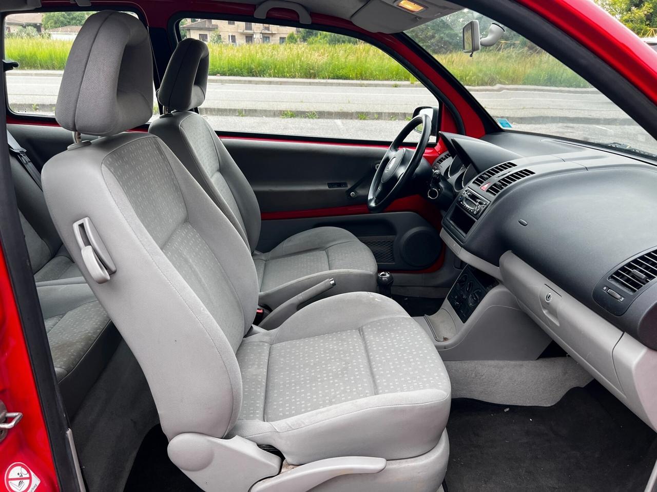 Volkswagen Lupo 1.0 cat Trendline Euro 4 adatta a neopatentati