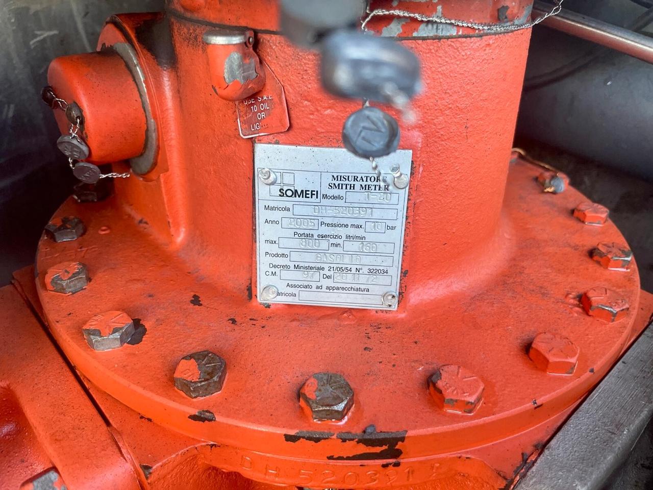 Volvo FL6-250 - CISTERNA TRASPORTO CARBURANTE CON POMPA CONTALITRI