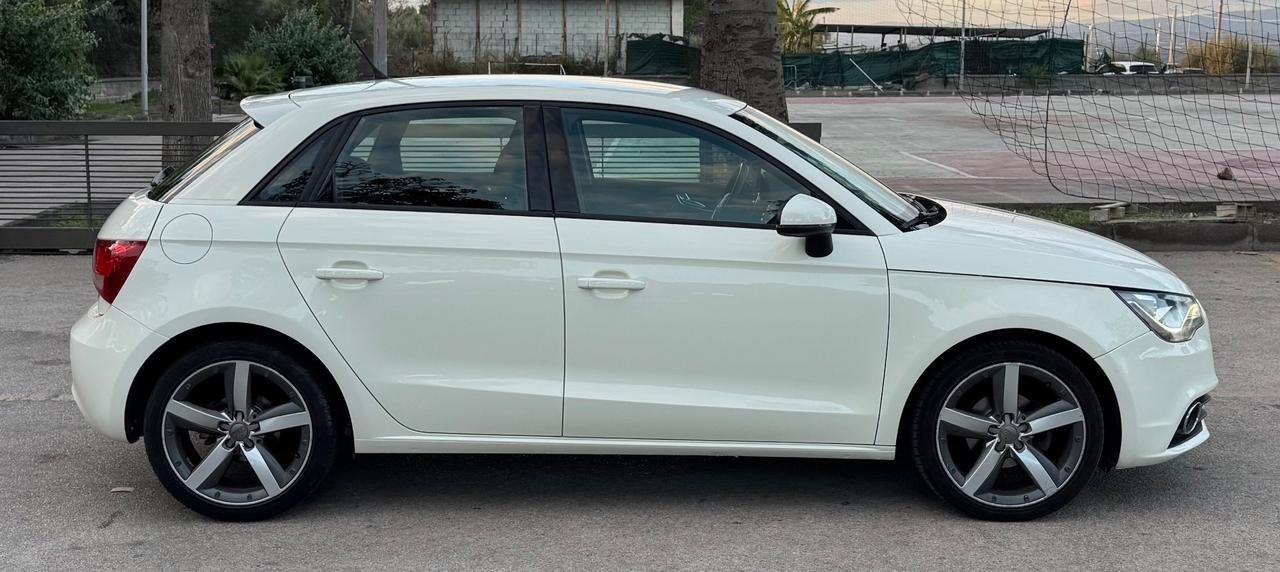 Audi A1 SPB 1.6 TDI CAMBIO AUTOMATICO/UNICOPROPRIETARIO