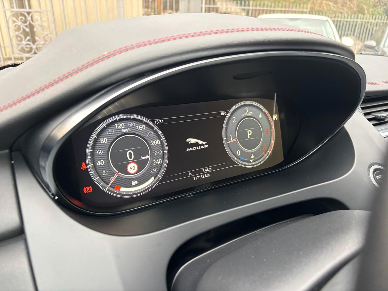 Jaguar E-Pace 2.0D 150 CV AWD aut. Chequered Flag FULL-TETTO