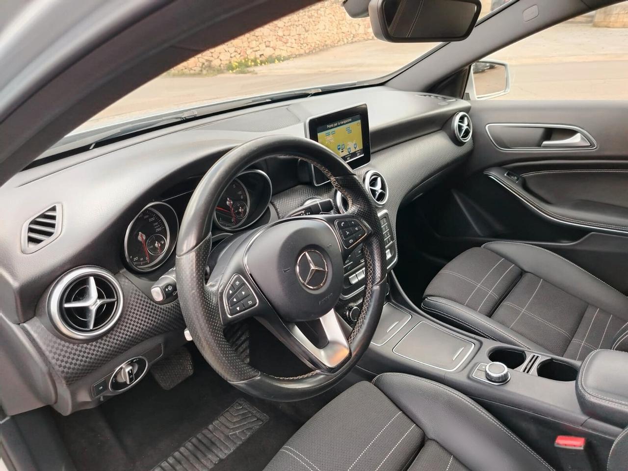 Mercedes-benz A 180 d Automatic Premium