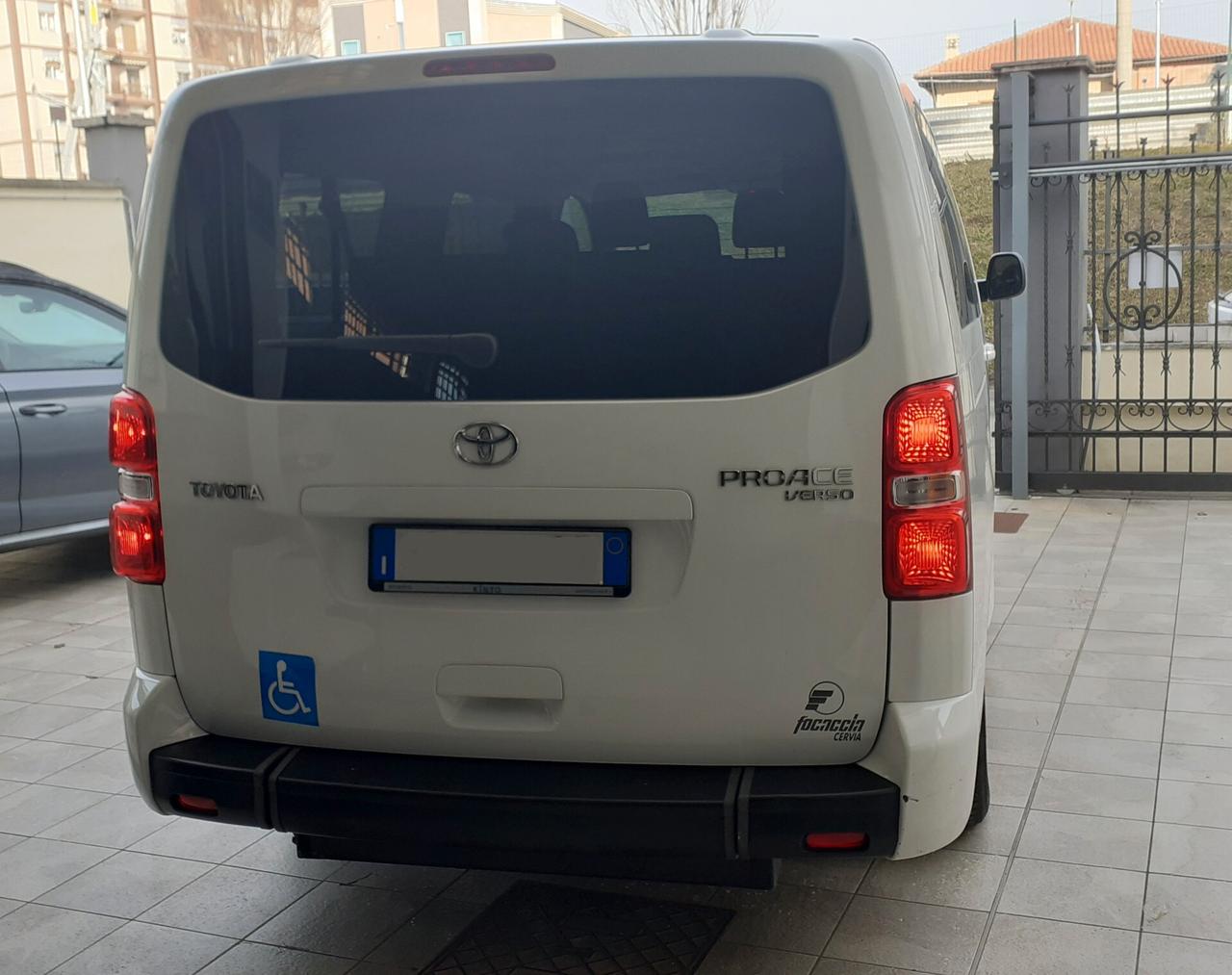 Toyota Proace Verso PL trasporto disabili pedana