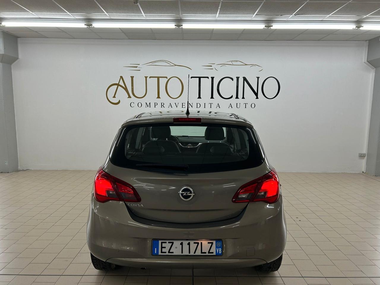 Opel Corsa 1.2 5 porte Cosmo