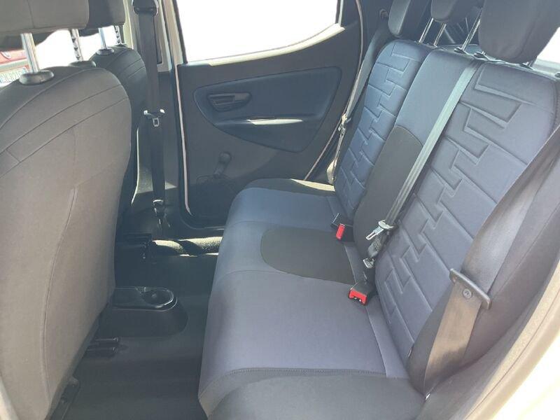 Lancia Ypsilon NUOVA My24 402 Platino 1.0