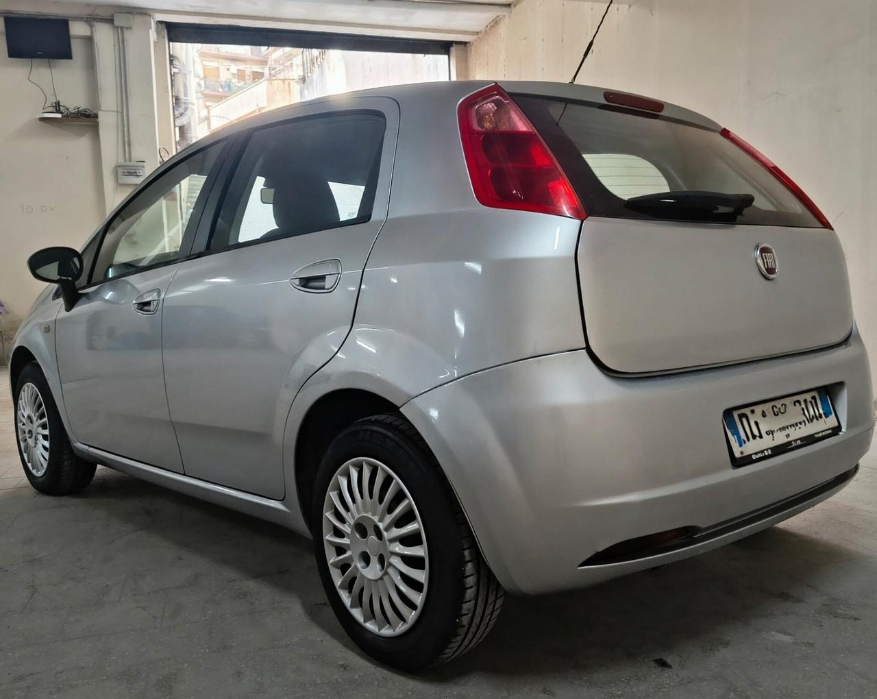 Fiat Grande Punto 1.3 MJT 75 CV 5 porte Dynamic