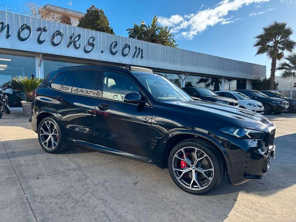 Bmw X5 M xDrive30d 2024 / solo 40.000 KM IVA ESPOSTA Tua a soli 749 Euro al mese