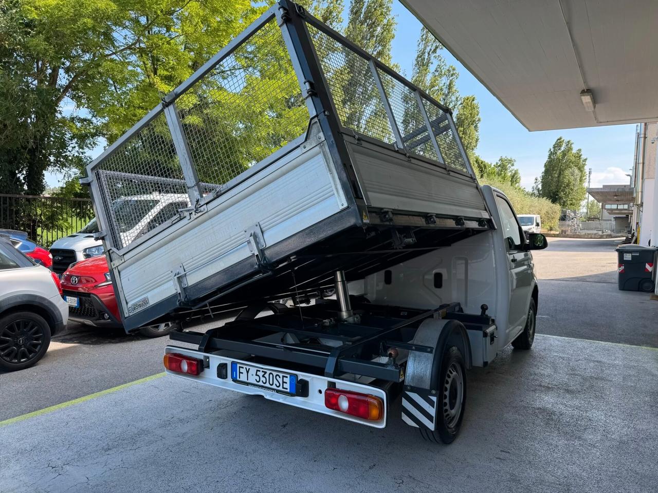 Volkswagen T6 CASSONE TRILATERALE GARANZIA 24 MESI