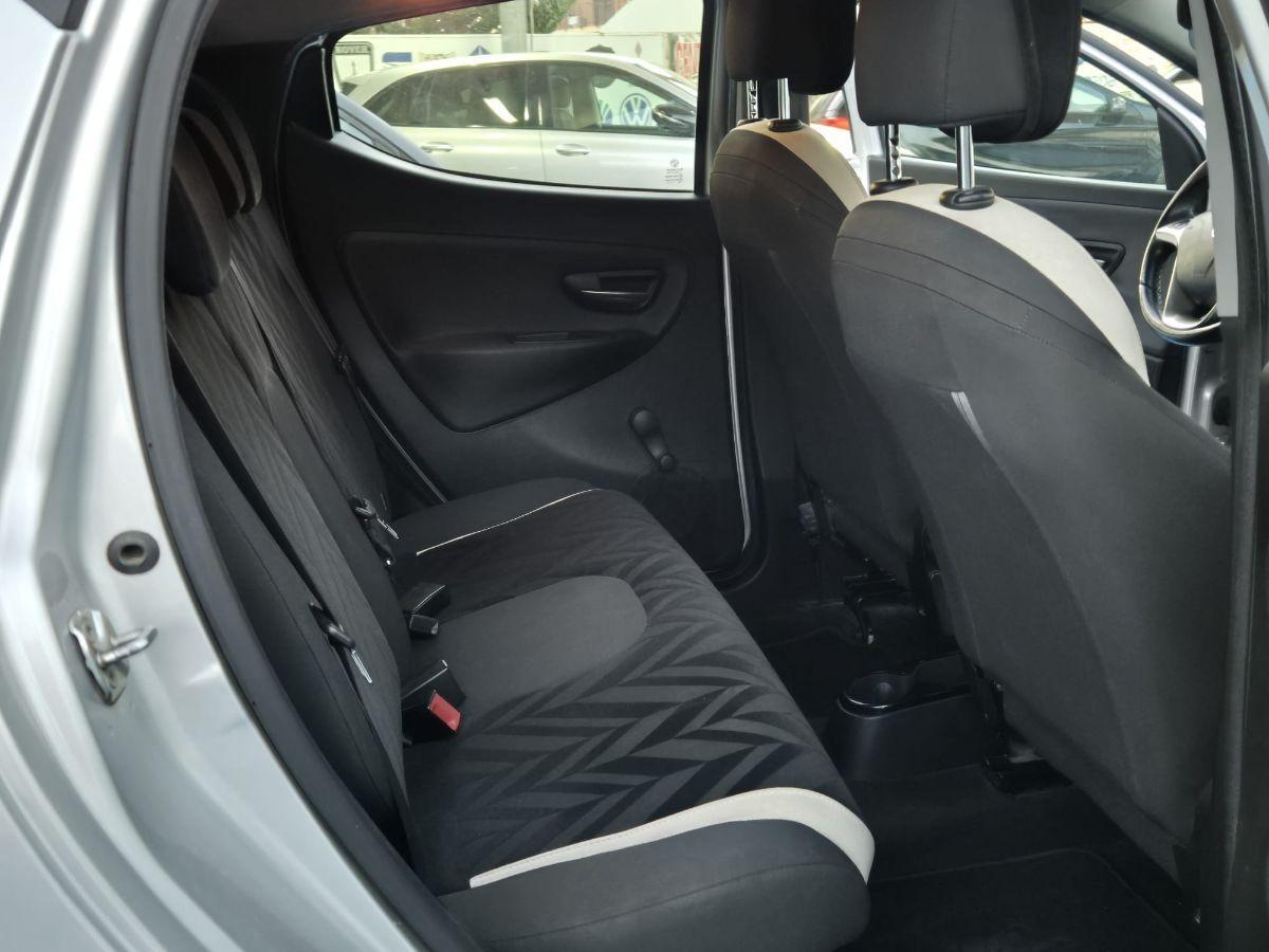 LANCIA - Ypsilon - 1.2 69 CV 5p. Platinum