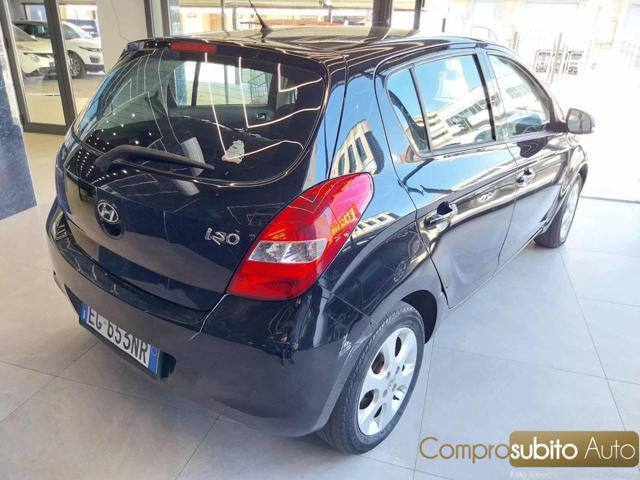 HYUNDAI i20 1.2 5p. Classic (Garanzia 12 Mesi)