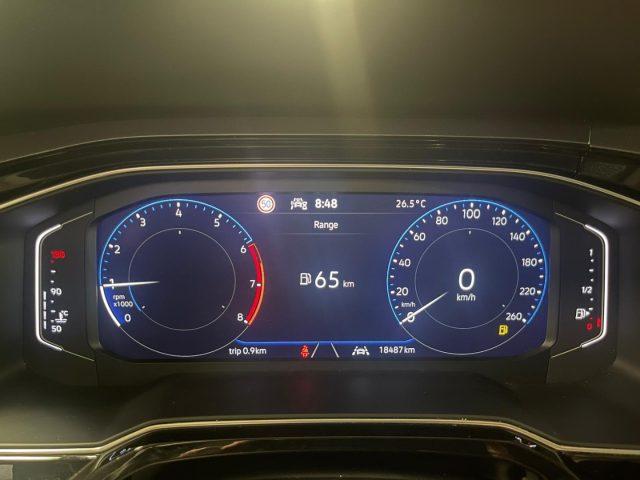 VOLKSWAGEN Polo 1.0 TSI Style MATRIX 16" C/GRIMALDI SP. DAY