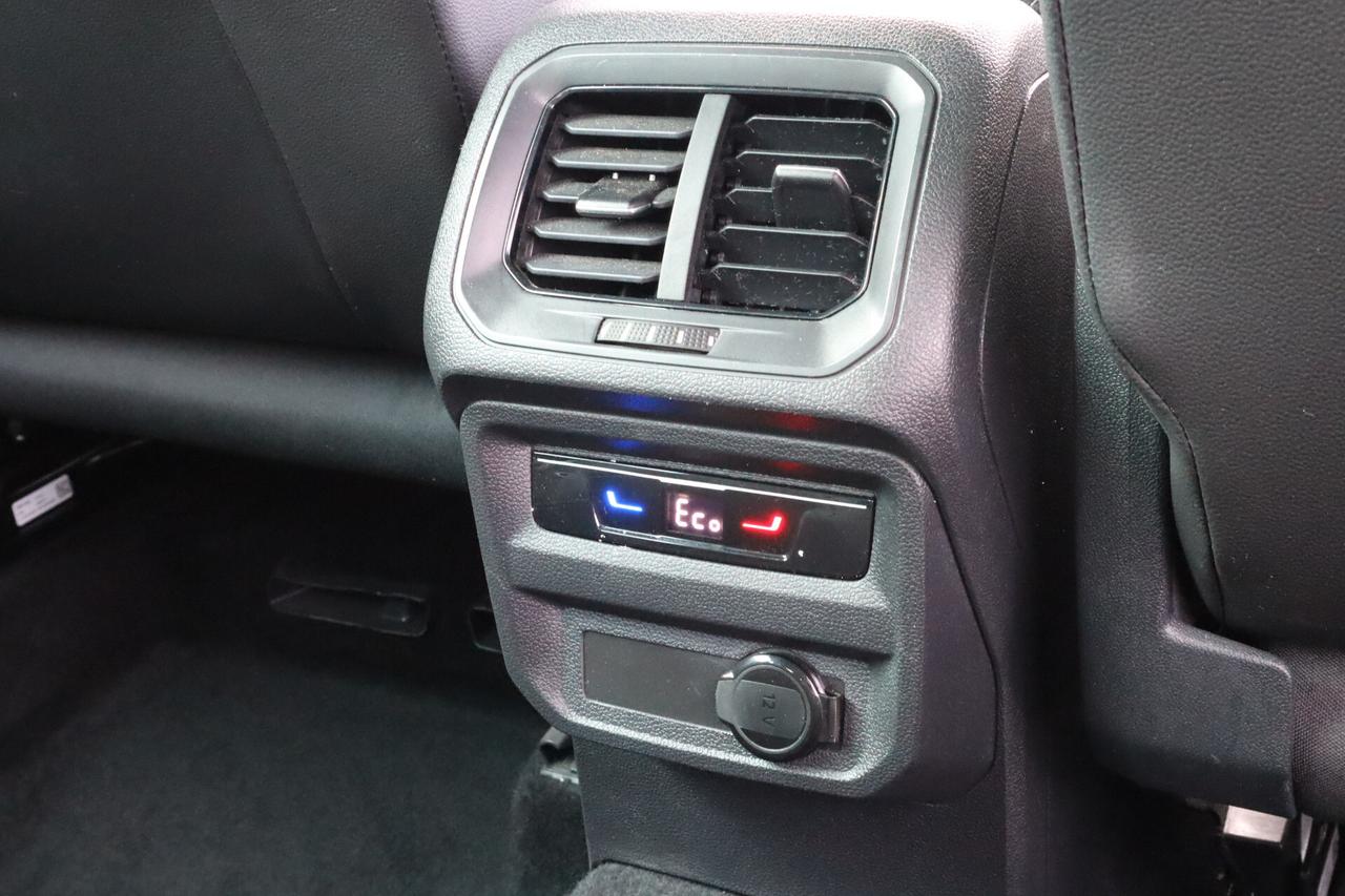 Volkswagen Tiguan PLUG-IN HYBRID 245 R-LINE GANCIO MATRIX CV SOLO 23.300KM!