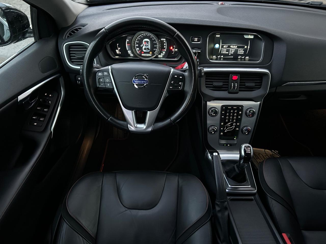 Volvo V40 Ocean Race 1.6 Diesel 115 cv 2015