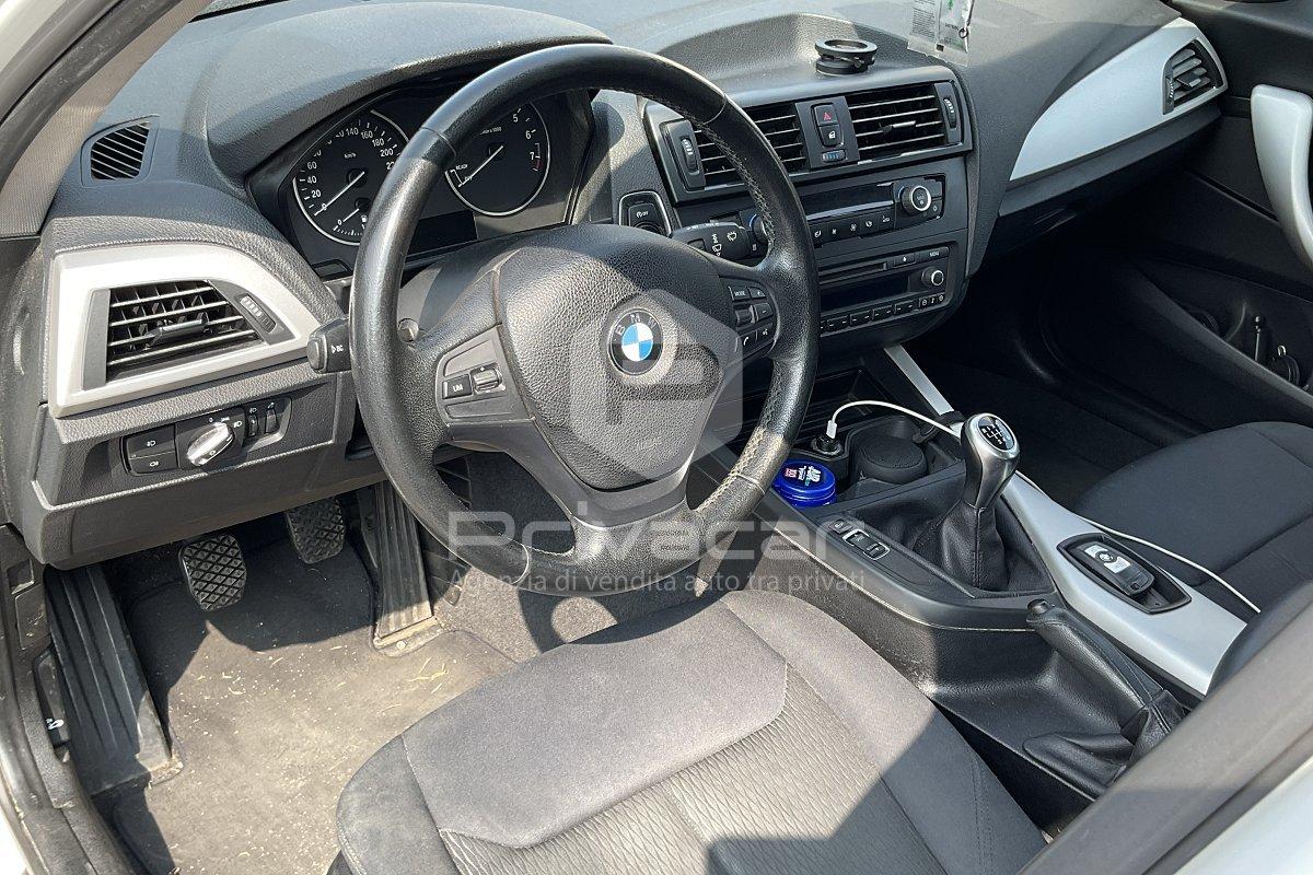 BMW 116i 5p. Joy