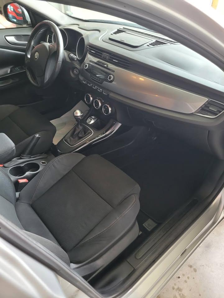 Alfa Romeo Giulietta 1.4 Turbo MultiAir Distinctiv