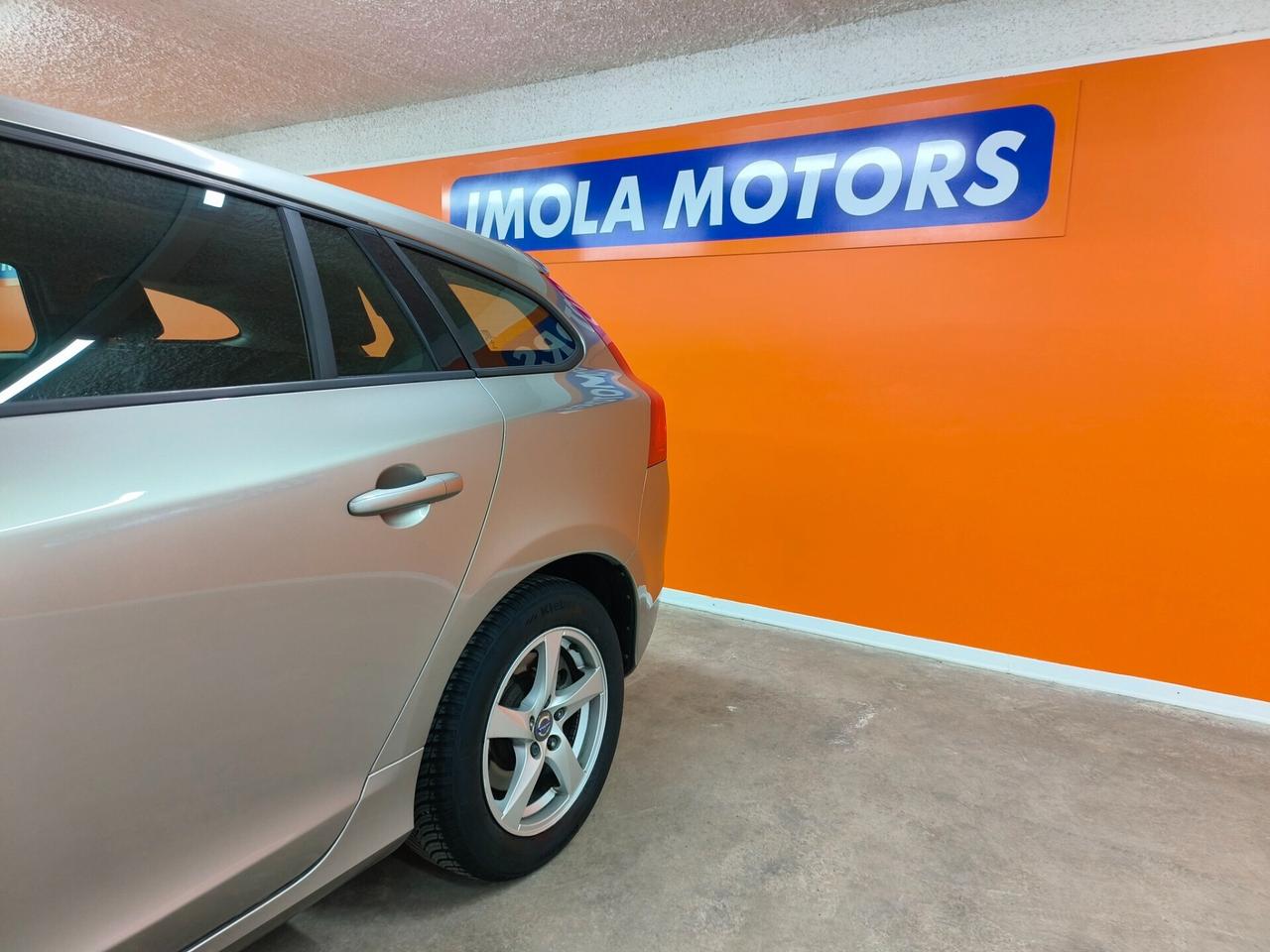 Volvo V60 D2 1.6 Diesel da 115 CV Kinetic - 2015