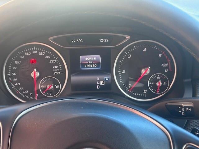 Mercedes-benz A 180 d Automatic Business UNIPRO
