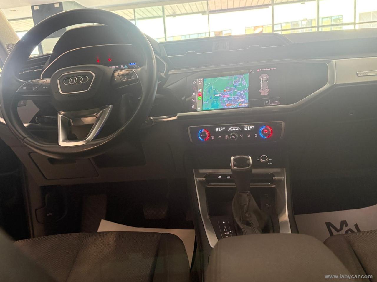 AUDI Q3 35 TDI S tronic Business Advanced