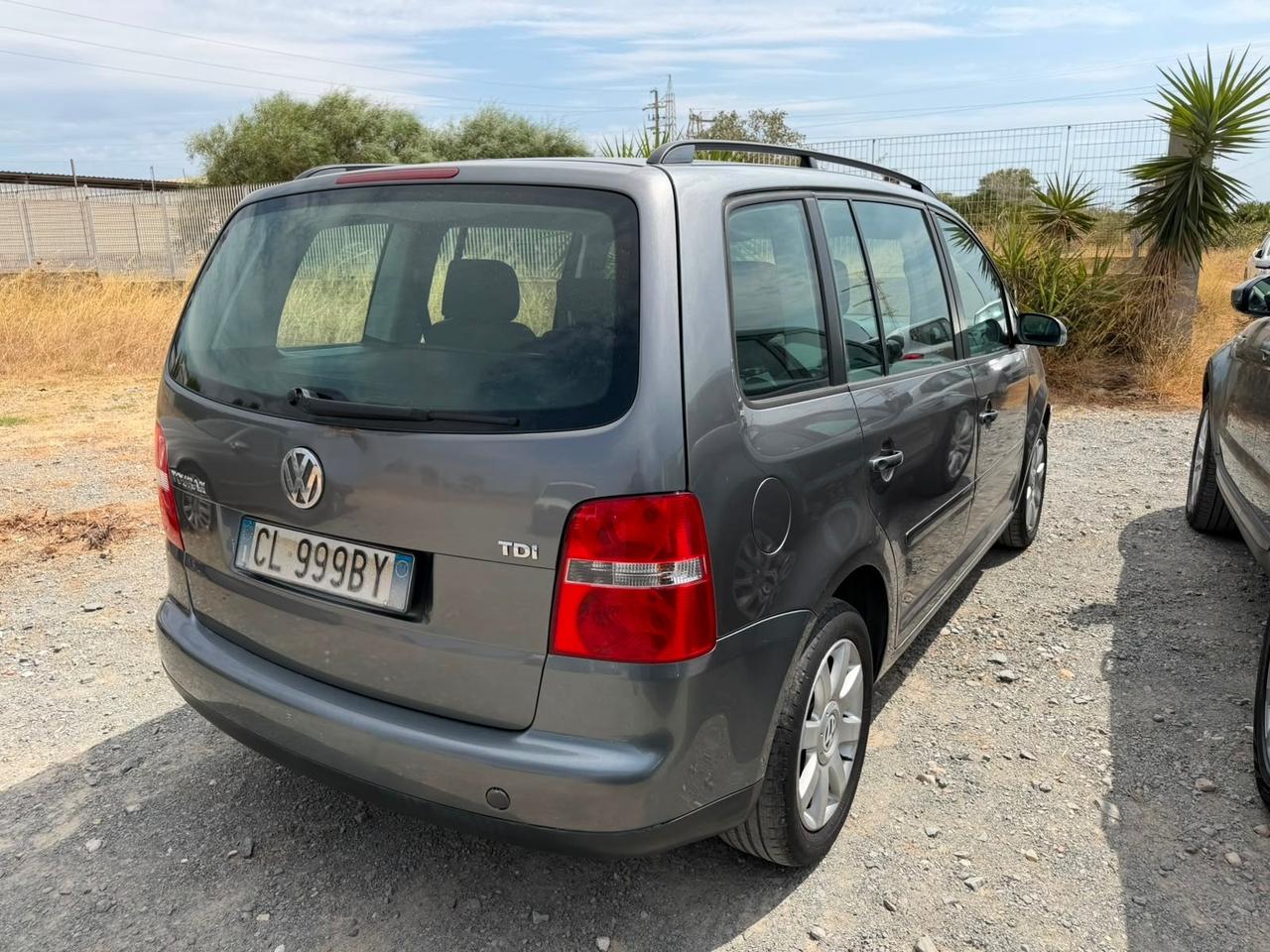 Volkswagen Touran 1.9 Diesel- Clima- Neopatentati