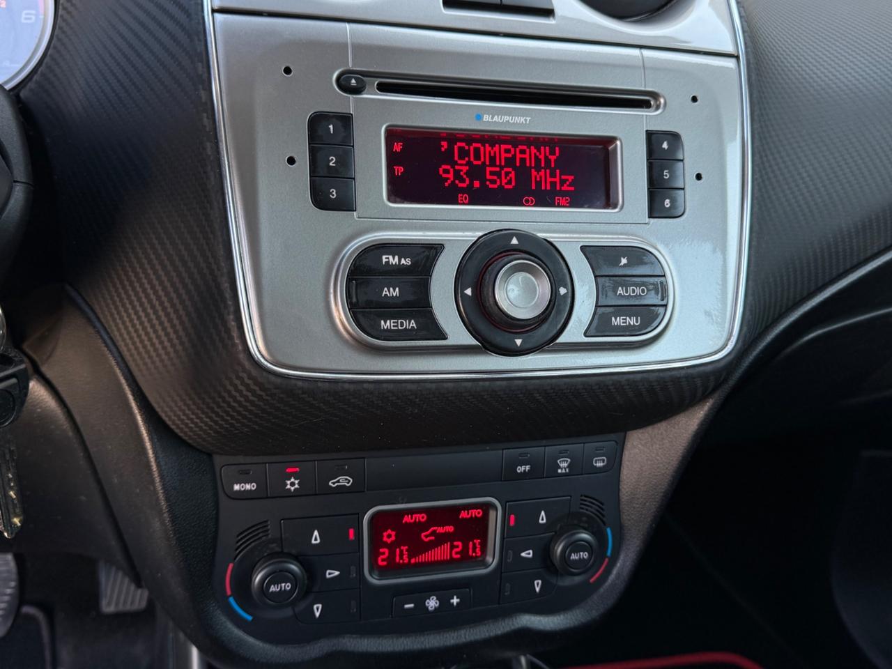 Alfa Romeo Mito 1.6 JTDm 16V 120cv Distinctive Sport