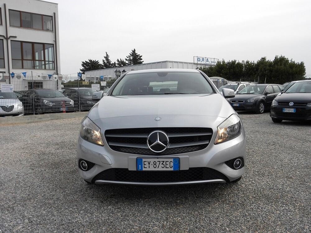 Mercedes-benz A 180 CDI SPORT PELLE NAVI CRUISE CAMERA MULTIFUNZIONE CERCHI