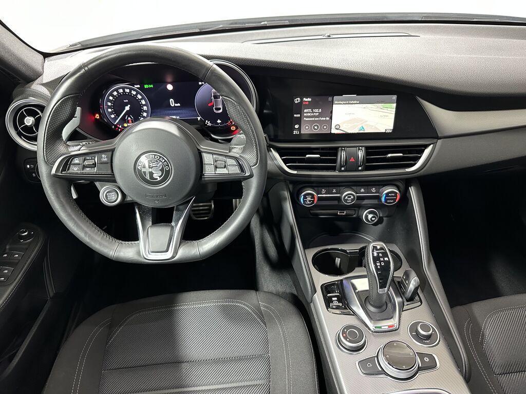 Alfa Romeo Giulia 2.0 t Sprint Q4 280cv auto