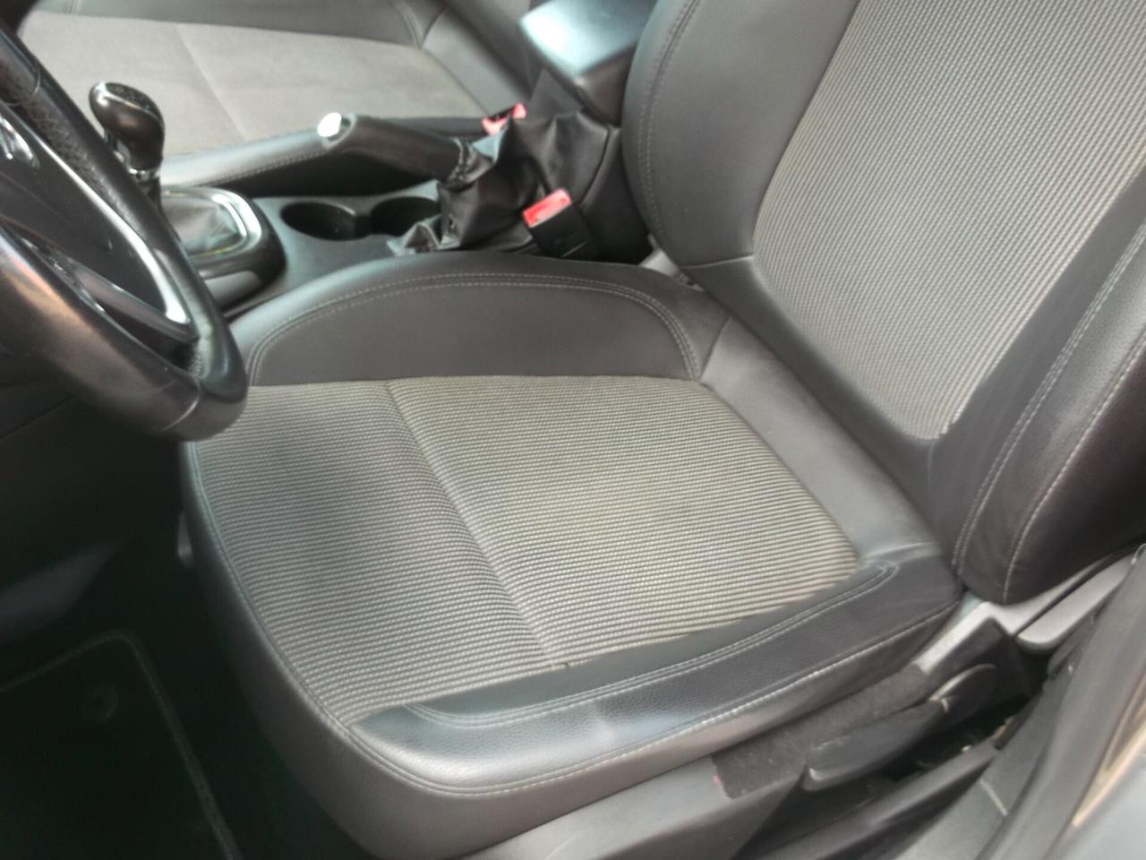 Opel Astra Berlina 1.7 CDTI Cosmo 2011