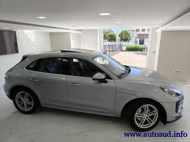 PORSCHE Macan 2.0
