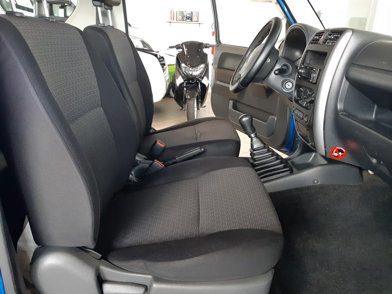 Suzuki Jimny 1.5 DDiS cat 4WD CON GANCIO TRAINO