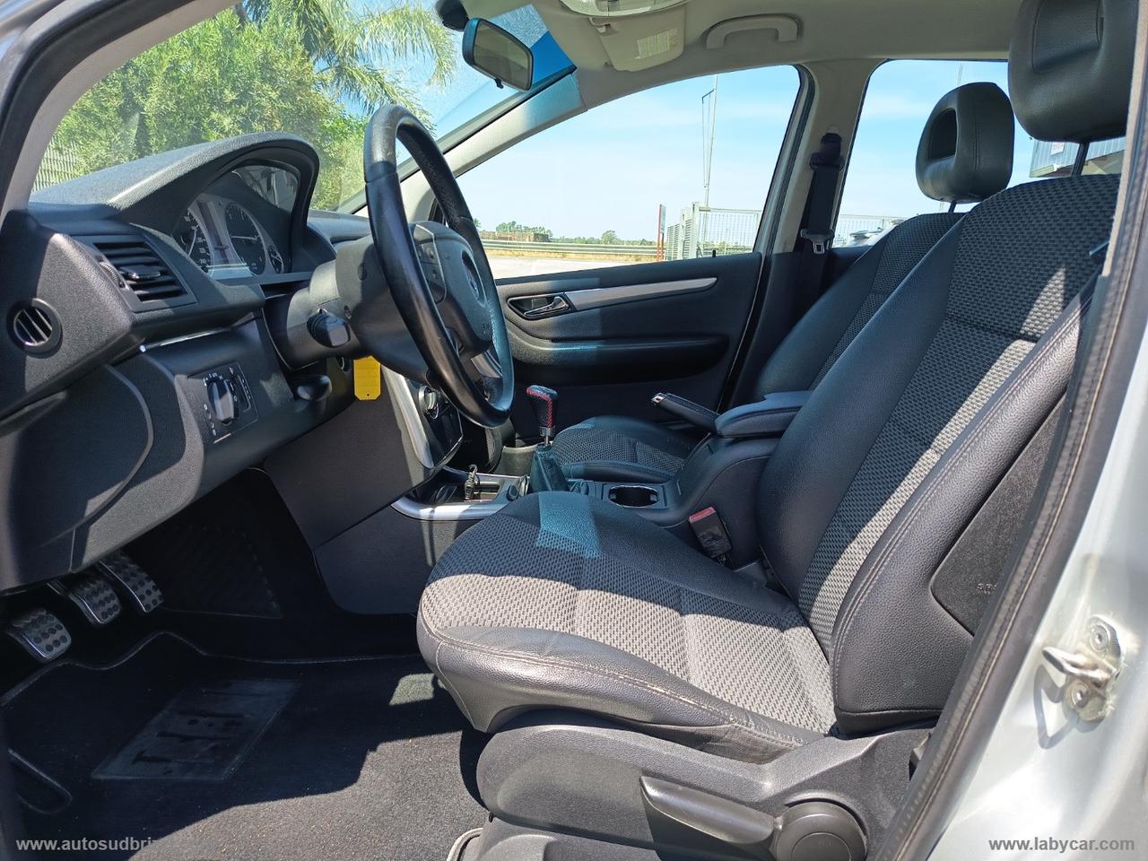 MERCEDES-BENZ B 200 CDI Premium
