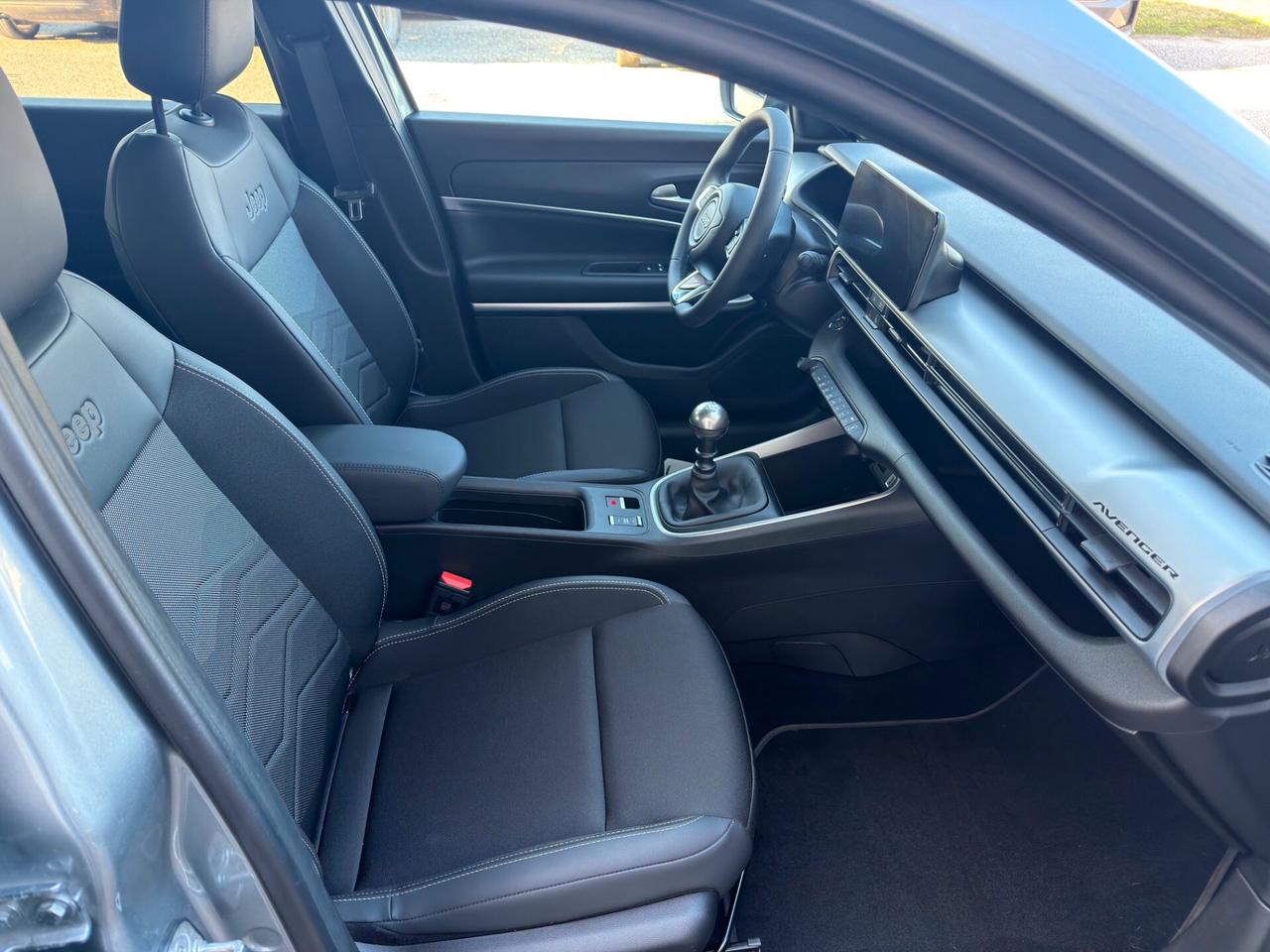 Jeep Avenger 1.2 Turbo 100 CV Summit