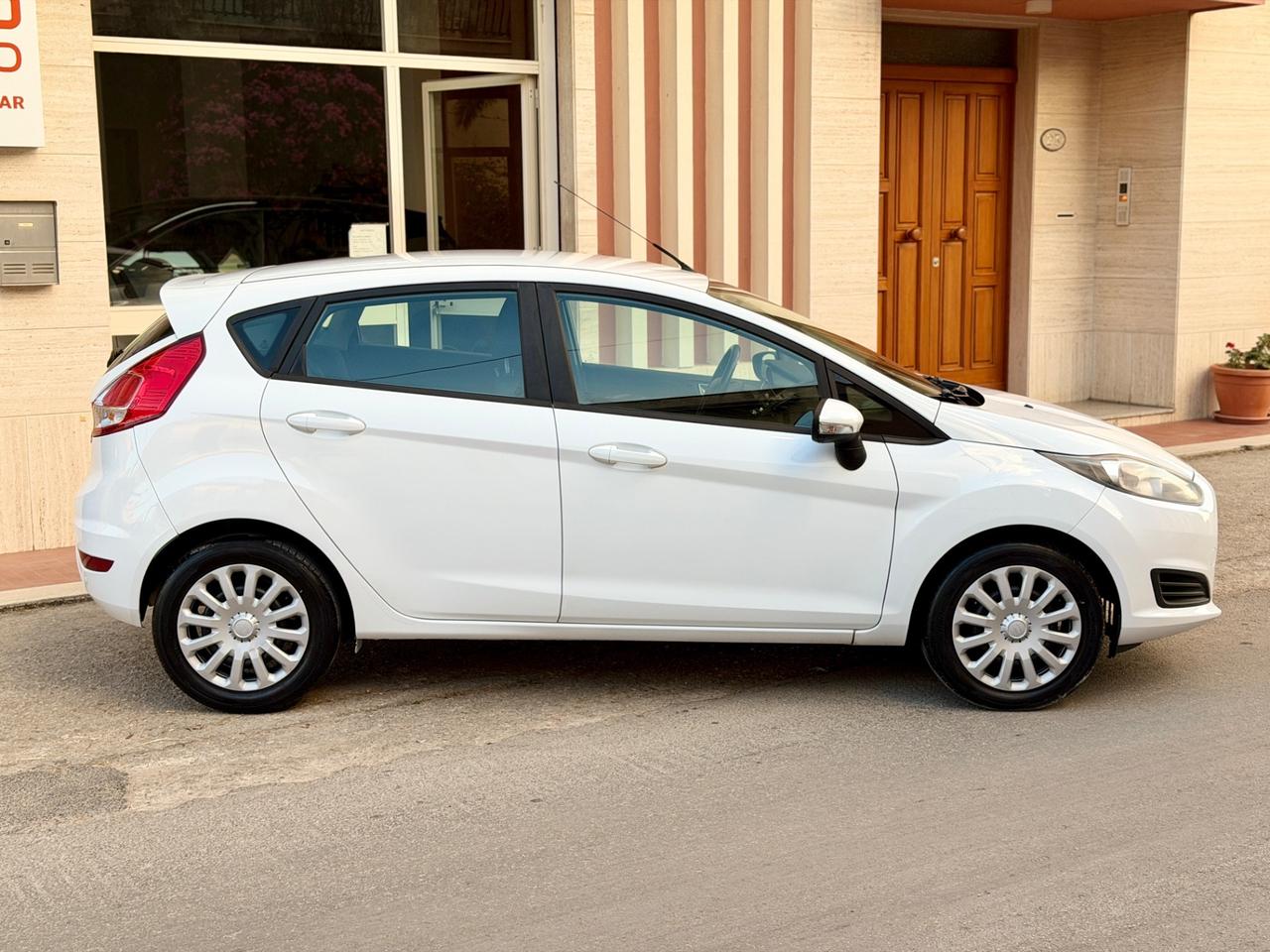 Ford Fiesta 1.4 5 porte Bz.- GPL