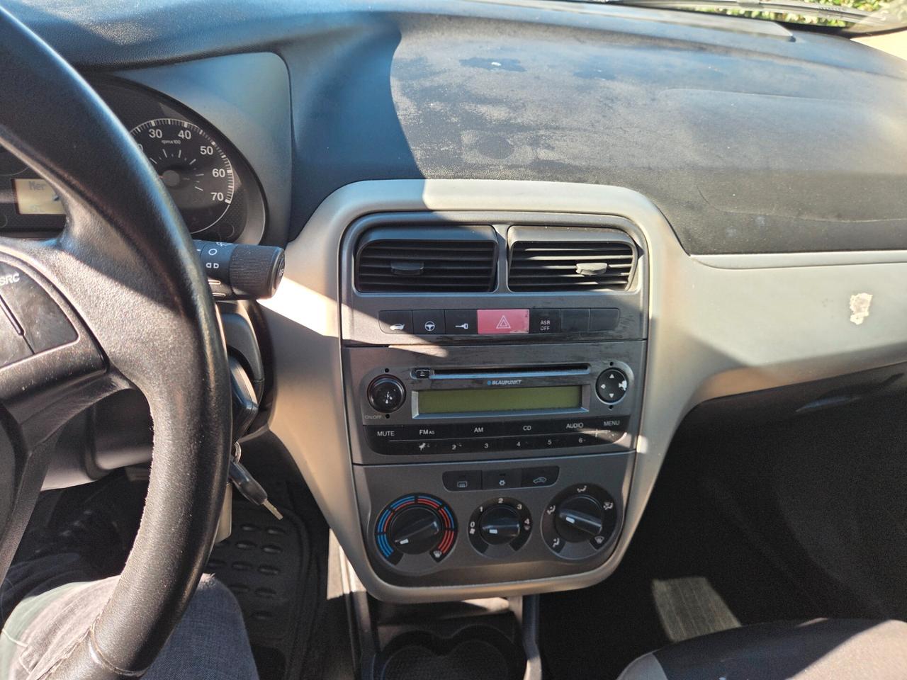 Fiat Grande Punto 1.4 Starjet 16V 5 porte Dynamic