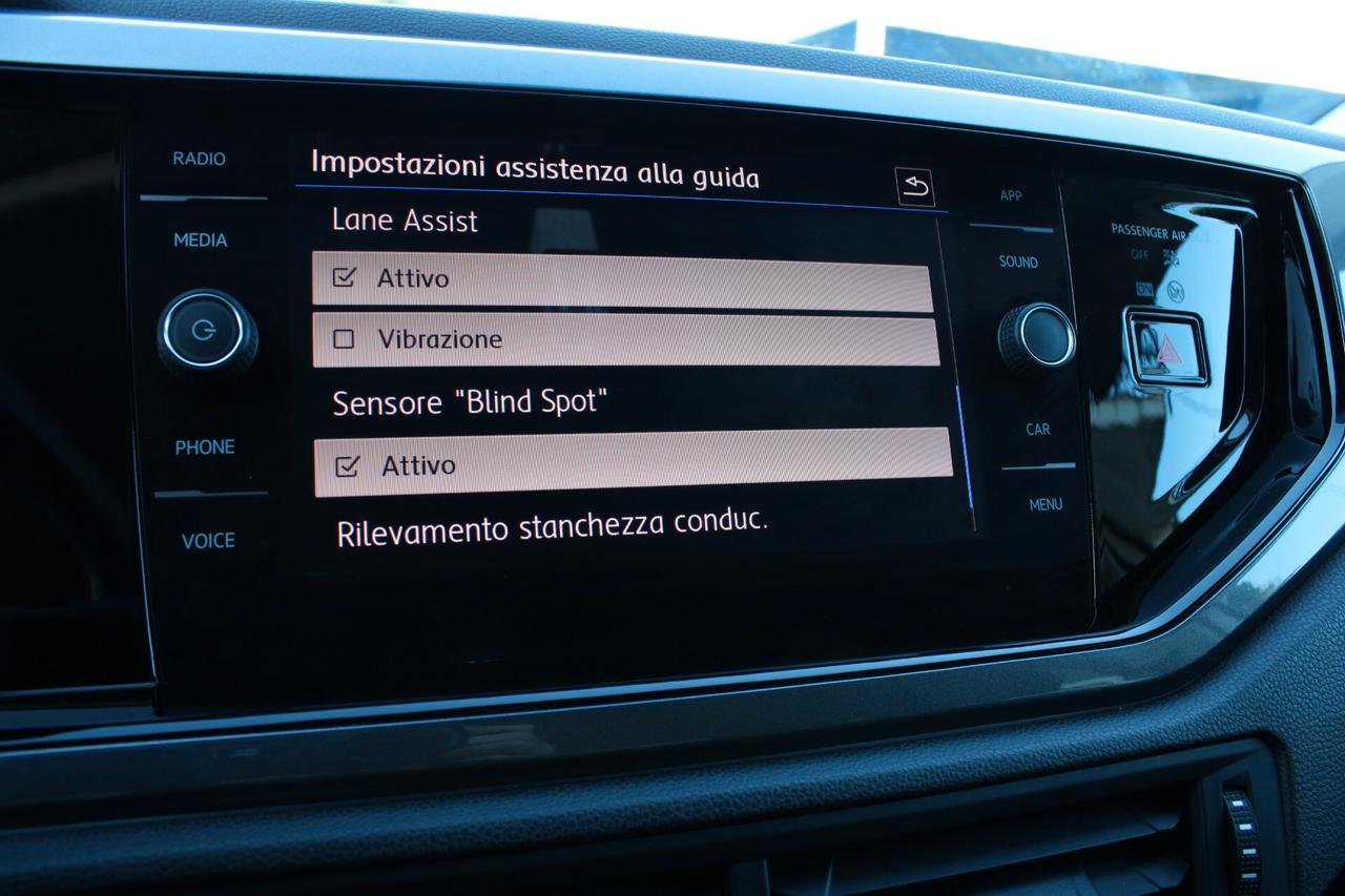 Volkswagen Polo 5p 1.6 tdi Highline 95cv dsg VIRTUAL,PAKLUCI,ACC