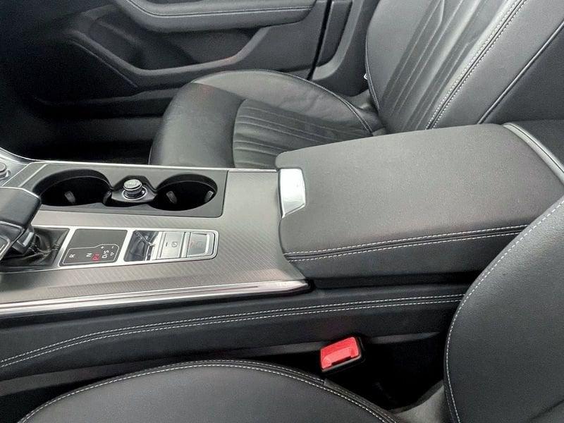 Audi A6 Avant 40 2.0 TDI S tronic Business Sport