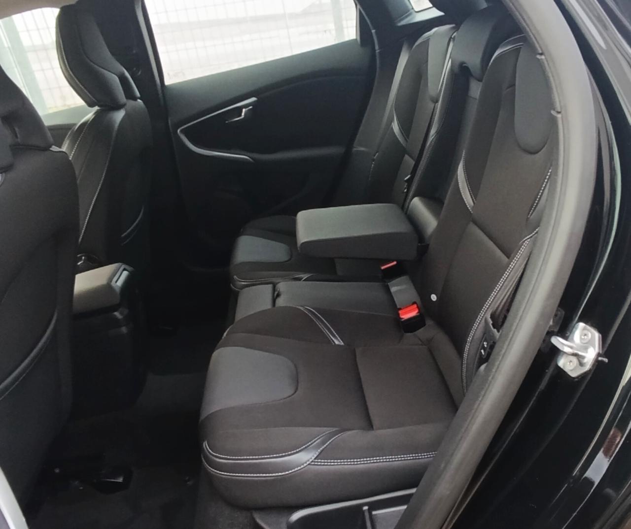 Volvo V40 D2 Business Plus 2.0d 120cv