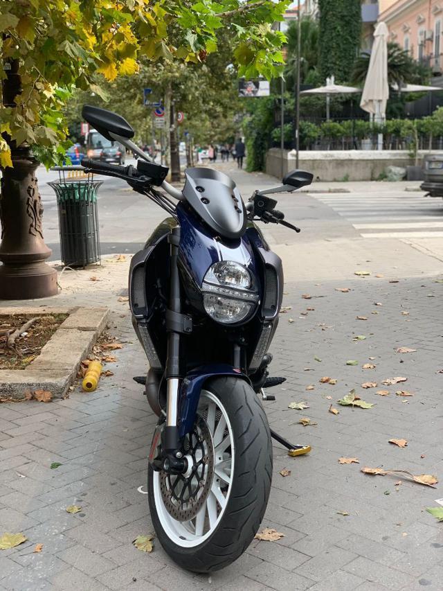DUCATI Diavel Blue Stripes - Perfetta