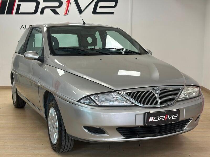 Lancia Y 1.2i 16V cat LS