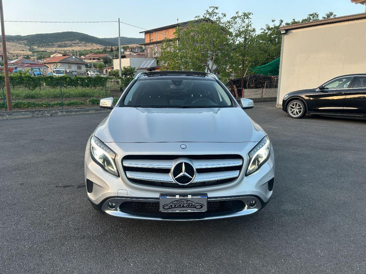 MERCEDES - Classe GLA - GLA 200 d Automatic 4Matic Premium TETTO