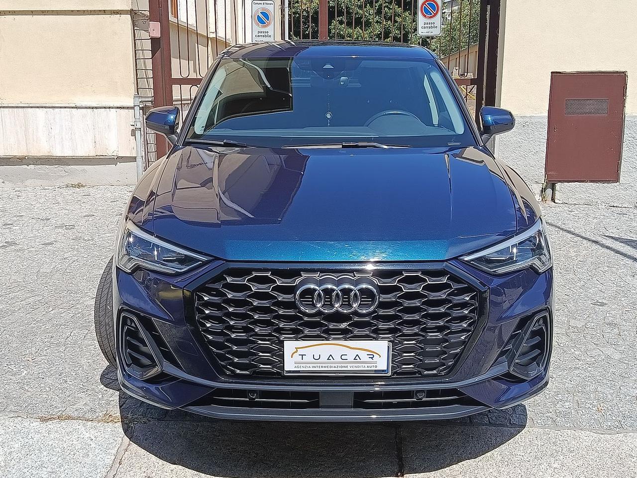 Audi Q3 2.0 TDI Business #6230