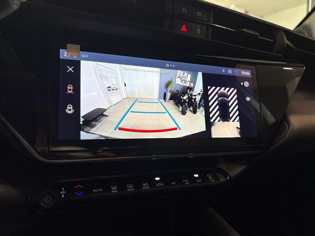 Alfa Romeo Junior 1.2 ibrida Q4 145cv edct6
