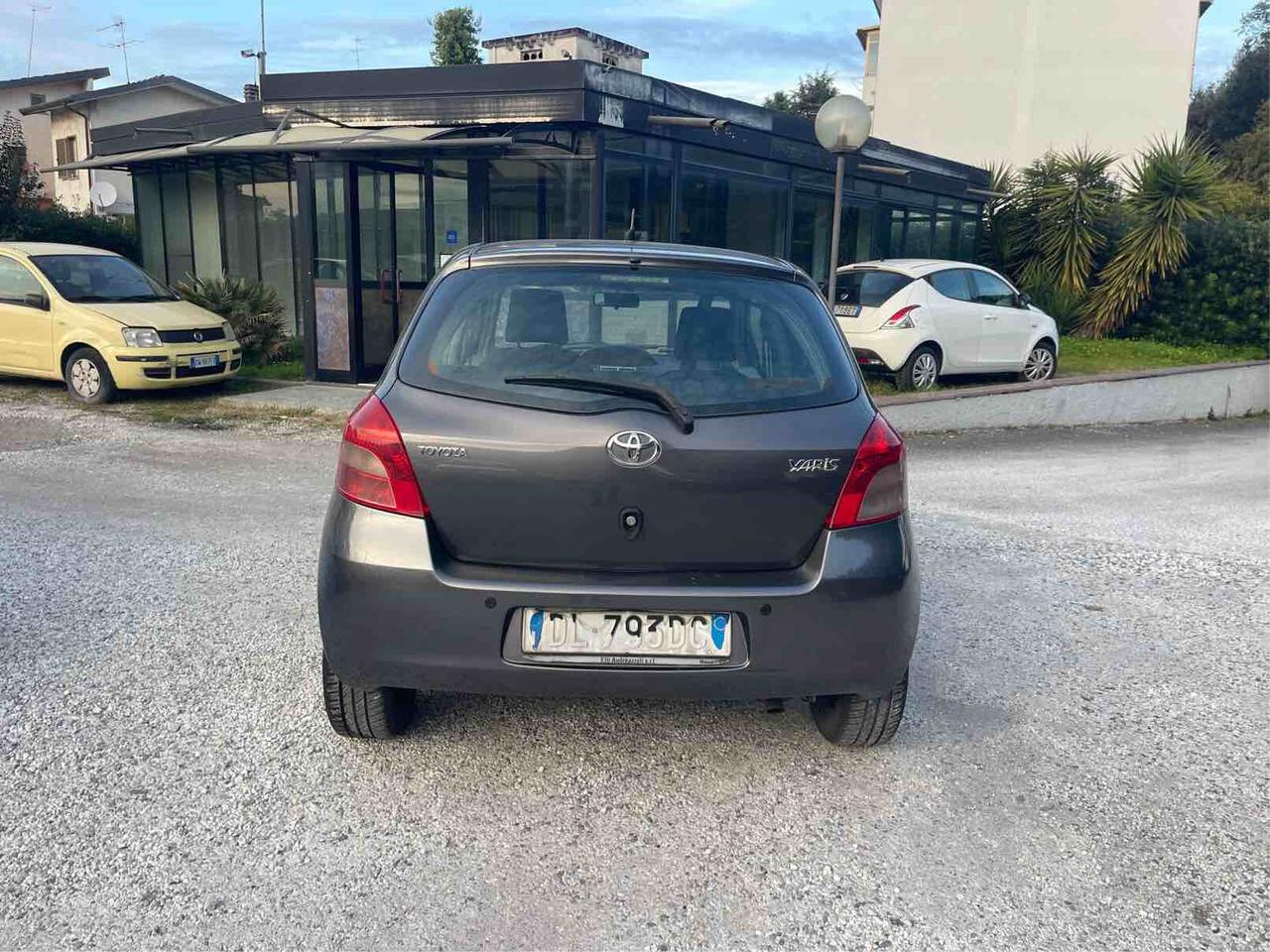 TOYOTA YARIS - UNICO PROPRIETARIO - NAVI