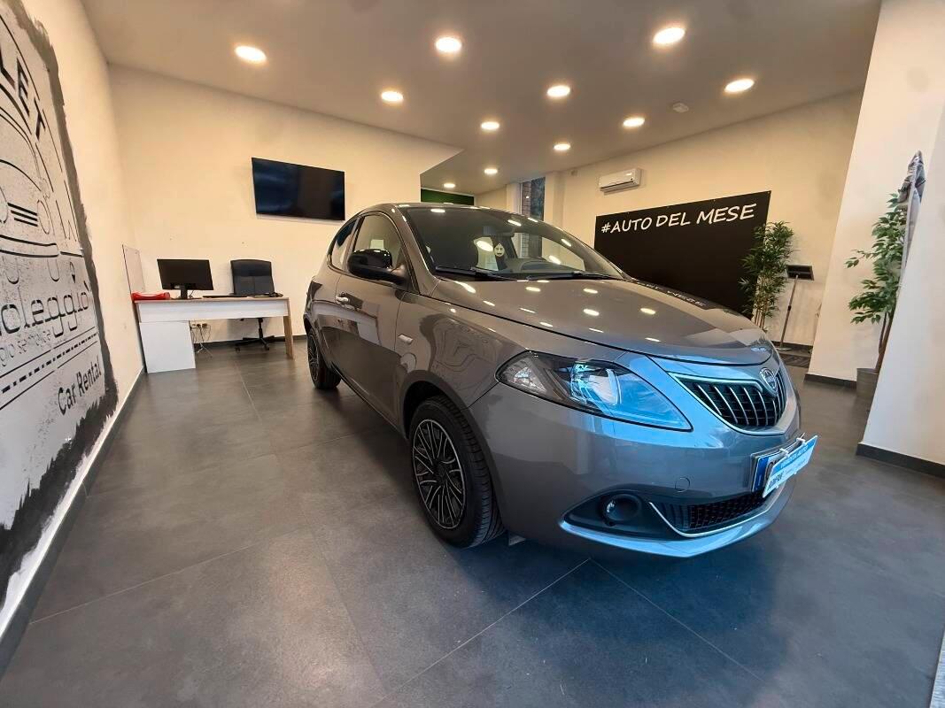 Lancia Ypsilon III 1.0 firefly hybrid Gold s&s 70cv 5p.ti