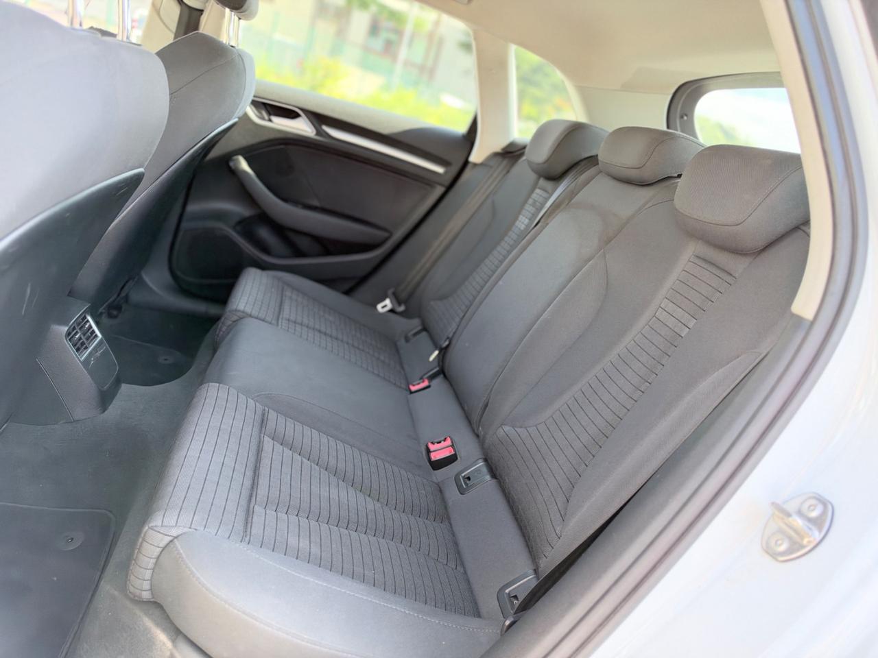 AUDI A3 2.0 TDI 150CV S-TRONIC PERMUTABILE