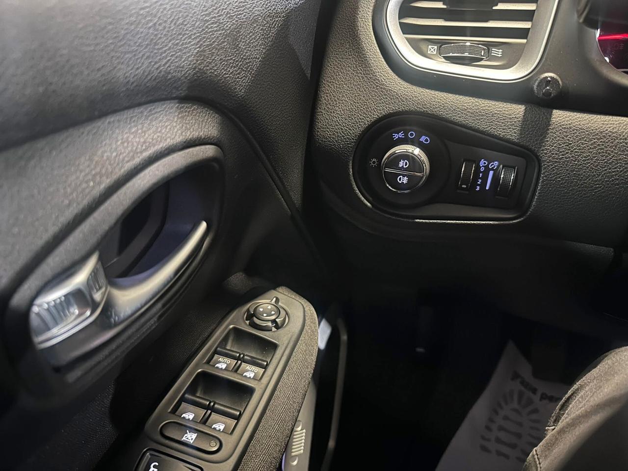 Jeep Renegade 1.6 Mjt 120 CV Longitude