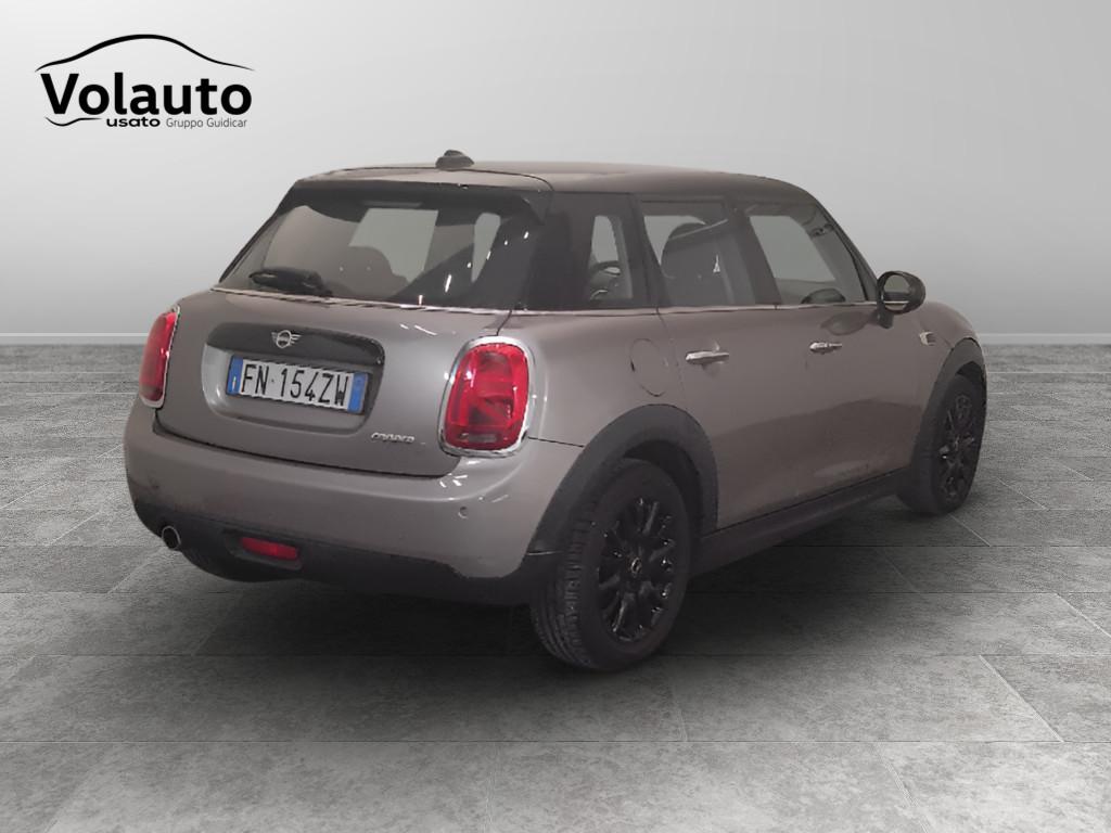 MINI Mini IV F55 2018 5p - Mini 5p 1.5 Cooper D Business XL